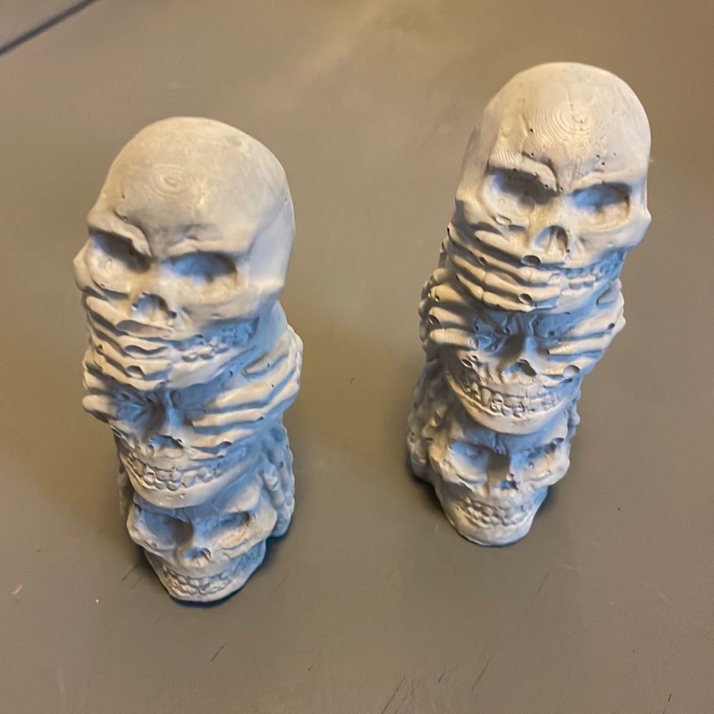 Set of 2 Speak No Evil See No Hear No Skull Sculptures Concrete Garden Halloween